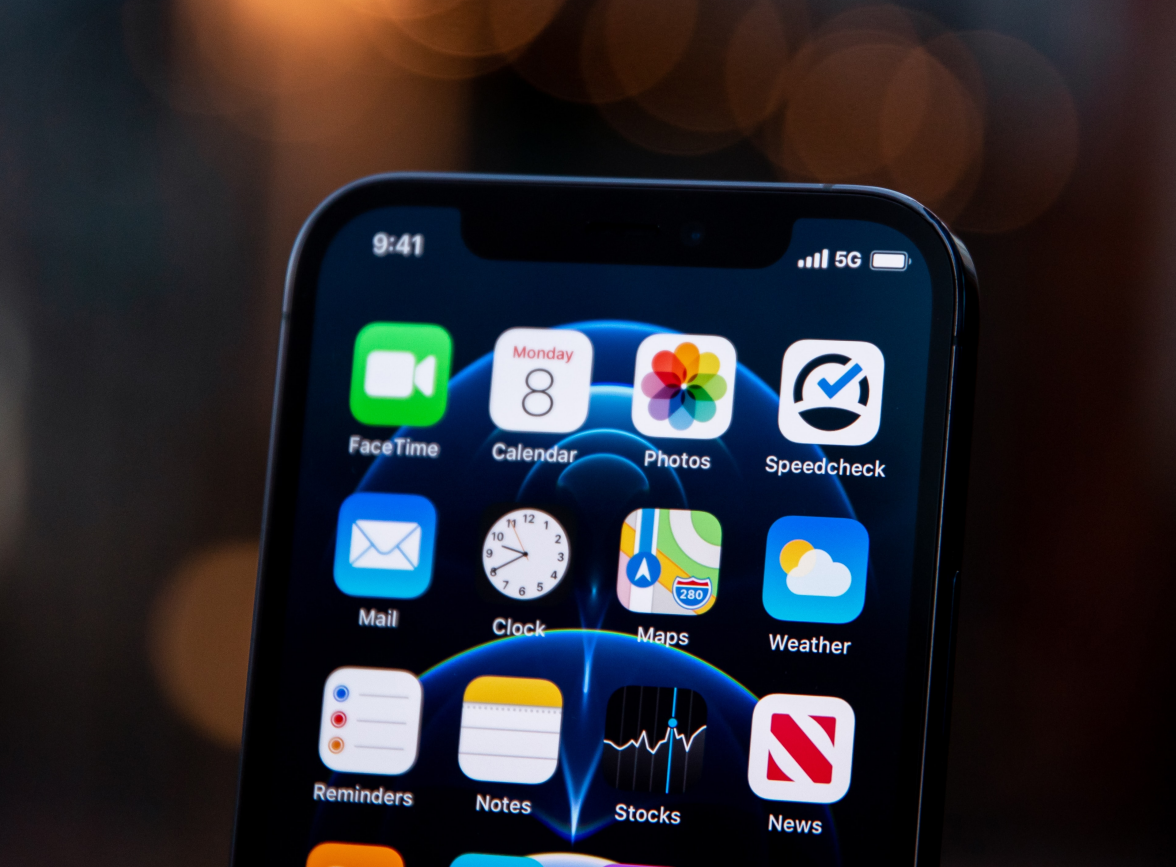蠡县苹果手机维修分享为什么 iPhone 12 在冬季会自动关机 